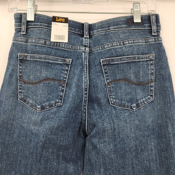 LEE Women's Petite Flex Motion Straight Leg Jeans Medium Wash 4P NWT - Picture 5 of 8